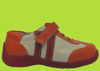 See Kai Run Eleven European Trainer