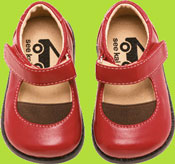 Yuna Red Classic Girls Shoe