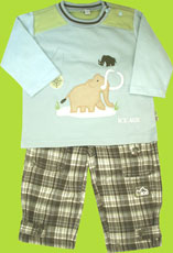 le top Mammoth Knit Long Sleeve Shirt and Plaid Flannel Pant Set