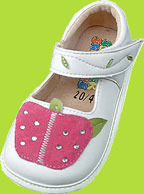 White Kids Squeaky Shoe with Fuchsia Jeweled Apple