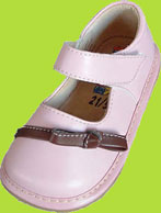 Pink Kids Squeaky Shoe w/Brown Bow